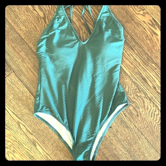 EUC Kona Sol Olive Green One Piece - Picture 1 of 3